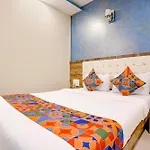 Fabexpress Sarah Gold - Nr Nesco Exhibition Center Hotel