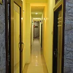 Bently Shelter Hotel
