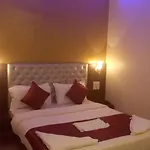 Bently Shelter 3* Mumbai
