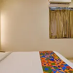Fabhotel Veera Residency - Nr Airport