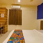 Fabhotel Veera Residency - Nr Airport