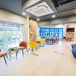 Indie Studios, Chembur Hotel