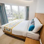 Indie Studios, Chembur Hotel