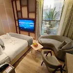 Maxxvalue Midc - Andheri Hotel