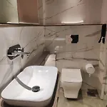Maxxvalue Midc - Andheri Hotel