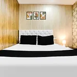 Hotel O Om Sai Palace 3*