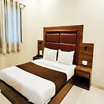 Avion Palace Near Bombay Exhibition Centre