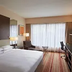 Courtyard By Marriott Mumbai International Airport