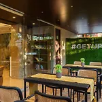 Hostel The Mumbai, International Airport