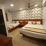 Hotel T-Junction Residency Bkc