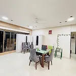Dare Hostelz