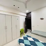 Dare Hostelz