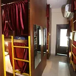 Hostel Mango Goregaon & Pg