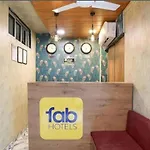 Hotel Aksa Inn Near Juhu Beach