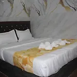 Hotel Sunset Avenue