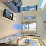 Pixiestays 1807 Malad East Mumbai