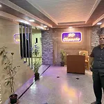 1Bhk Available At New Link Road, Oshiwara