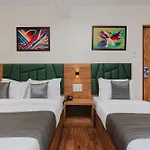 Fabhotel Airport Palace - Nr International Airport Mumbai