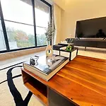 Luxurious 2 Bhk Apartment & Workspace On Juhu Tara Road