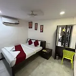 Sunflower Hotel 3*