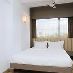 Apex Stay Rooms & Dormitory