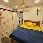 The Palihideaway- Hidden Gem In Pali Mala,Bandra
