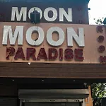 Moon Paradise Hotel