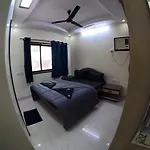 Private 2 Bedroom Cosy Apt Nr Vivanta Malad West