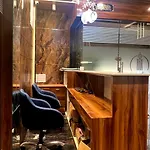 Hotel Sky Suite-sahar Cargo And Intl Airport Mumbai