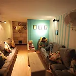 Hostel Locomo Mini - 9 Mins From Airport *
