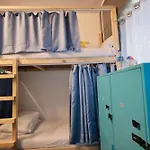 Locomo Mini - 9 Mins From Airport Hostel Mumbai