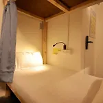 Locomo Mini - 9 Mins From Airport Hostel *