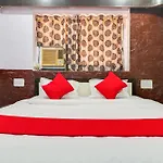 Collection O Sher E Punjab Andheri Hotel