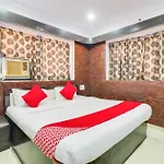 Collection O Sher E Punjab Andheri Hotel