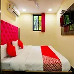 Collection O Goregaon West