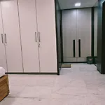 Tim Service Apartment Goregaon East Near Nesco