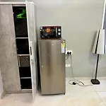 Apartment 6th Floor 1bhk Close To Bkc *