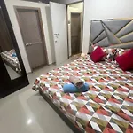 Apartment 2bhk Flat -5min From Goregaon Nesco