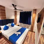 Hotel Lavish Park
