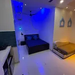 Ivy Splendour Blu Private Studio, Oshiwara, * Mumbai