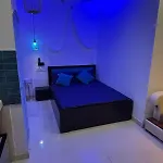 Ivy Splendour Blu Private Studio, Oshiwara,