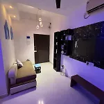 Ivy Splendour Blu Private Studio, Oshiwara, *