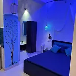 Ivy Splendour Blu Private Studio, Oshiwara,