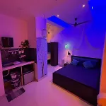 Ivy Splendour Blu Private Studio, Oshiwara,