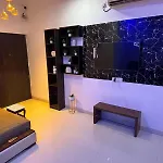Ivy Splendour Blu Private Studio, Oshiwara,