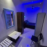 Apartment Ivy Splendour Blu Private Studio, Oshiwara, Mumbai