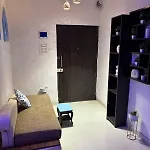 Apartment Ivy Splendour Blu Private Studio, Oshiwara,