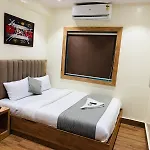 Hotel Airport By Tma