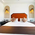White Pearl - Colaba Hotel Mumbai