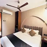 White Pearl - Colaba Hotel Mumbai